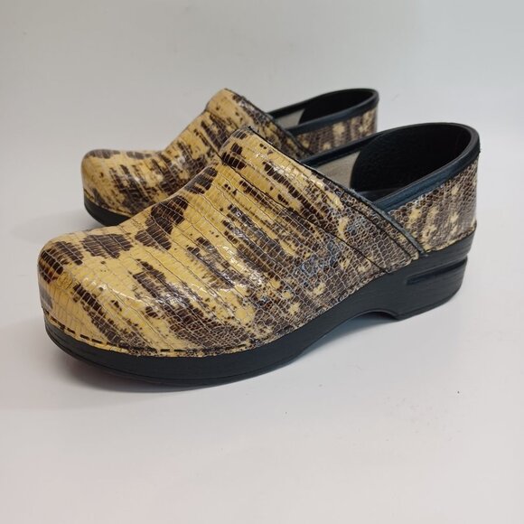 Dansko Clog Professional Shoe Snake Reptile Slip On Style Mule Womens US 6 or 36 - Picture 9 of 15